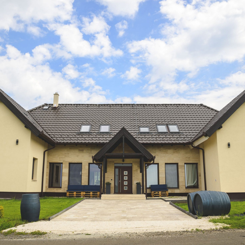 Dominium Pincészet, Farkasmály